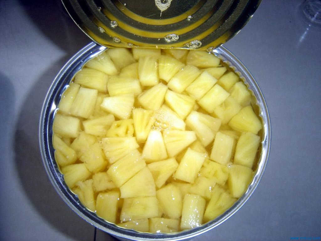 Foodservice palletized cans